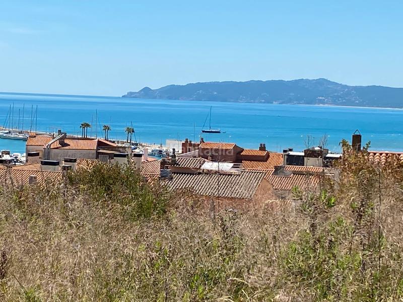 Foto 99bf94c7-fe30-49f8-94ca-2656eed784ad. Terreno residencial gran terreno de 3500m2 con vistas al mar en el en Estartit