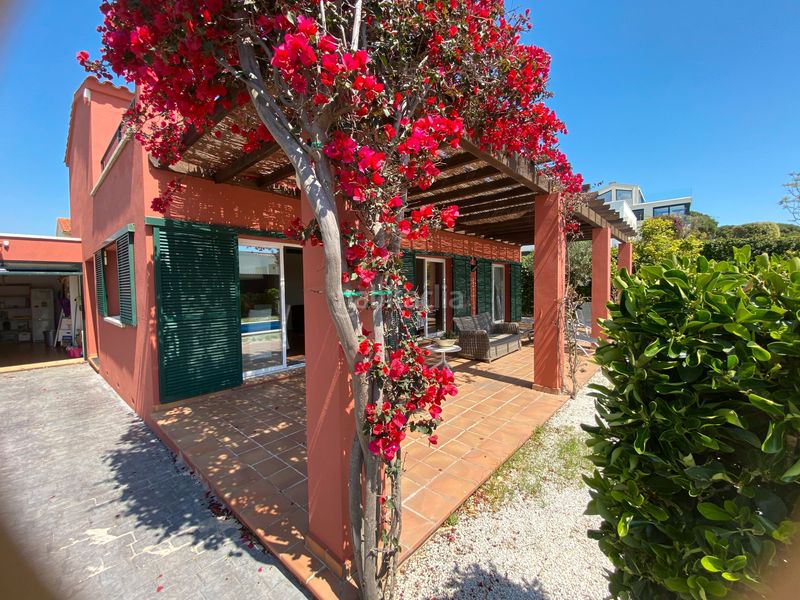 Foto 6e8de479-36af-4387-a0a4-5d93f7278432. Alquiler chalet espectacular casa con vistas al mar, piscina y jardín en Sant Feliu de Guíxols