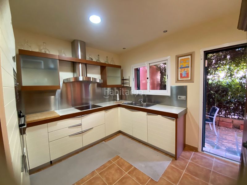 Foto a62cb8f1-f25e-4410-99eb-4ffb4c8dda02. Alquiler chalet espectacular casa con vistas al mar, piscina y jardín en Sant Feliu de Guíxols