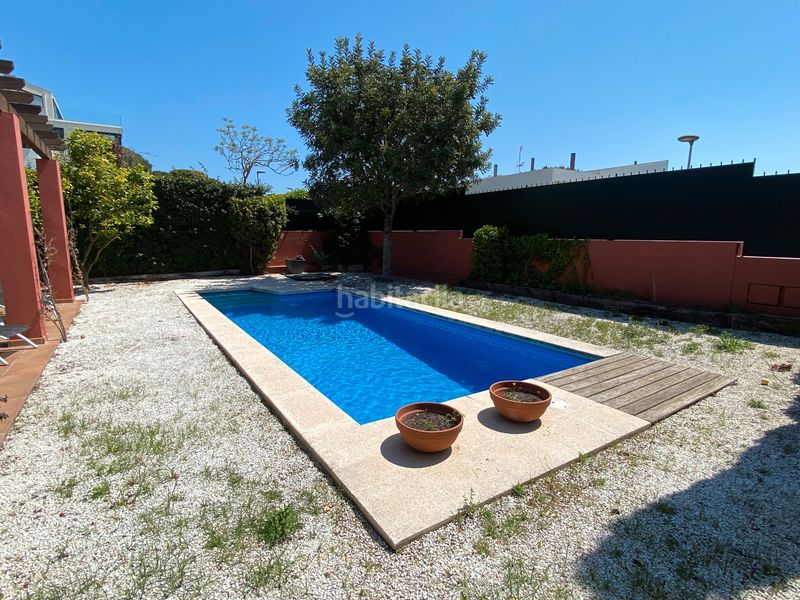 Foto a93957ef-b0a8-43b1-8eb0-677617ed04a1. Alquiler chalet espectacular casa con vistas al mar, piscina y jardín en Sant Feliu de Guíxols