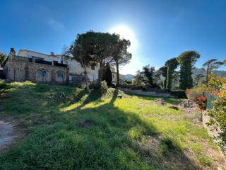 Terreny residencial  Carrer del comal. Terreno plano en venta en mas trempat