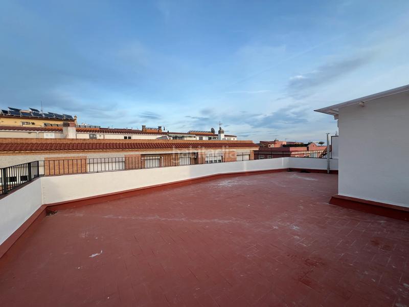 Foto daf0af97-a1df-48bc-89ad-0eef813bcb9c. Àtic amb calefacció a Eixample Sant Feliu de Guíxols