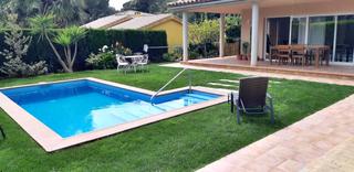 Xalet  Carrer del moli d'en roca. Preciosa casa independiente en perfecto estado con jardín y pisc