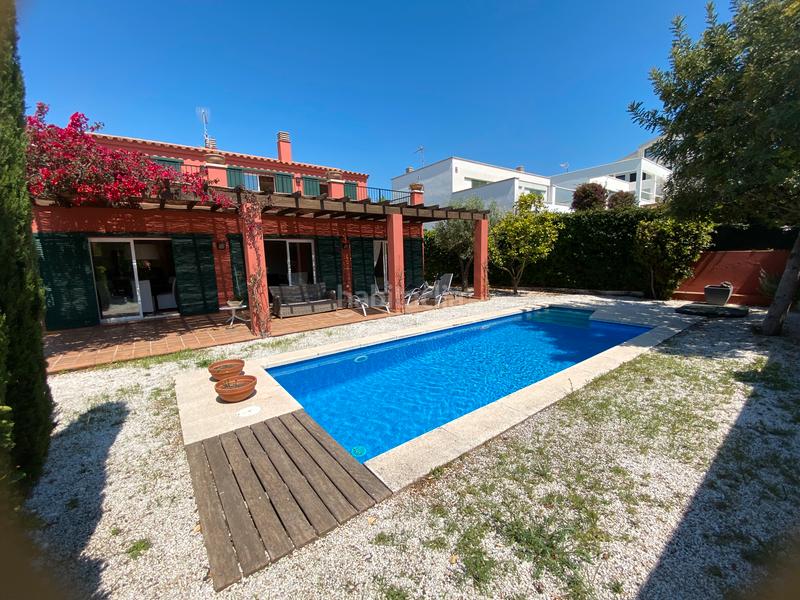 Foto f84fc73c-e276-4781-8eea-b50264679312. Affitto chalet con riscaldamento parcheggio piscina in Sant Feliu de Guíxols