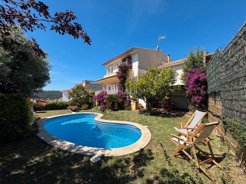Foto 98f29fa1-ba88-4951-9e55-3f87f66128e3. Chalet  en el casco urbano con piscina, jardin y 4 plazas de parking en Sant Feliu de Guíxols