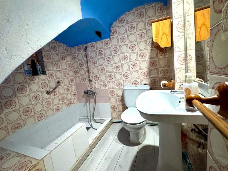 Foto 0c0cc2c4-ce32-4518-82ff-ea7229f33698. Casa adossada amb calefacció a Eixample Sant Feliu de Guíxols