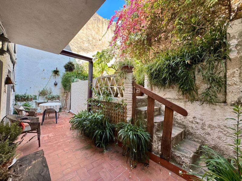 Foto f600ddf9-518e-4386-9b17-9d67af8dd6ea. Casa adossada amb calefacció a Eixample Sant Feliu de Guíxols