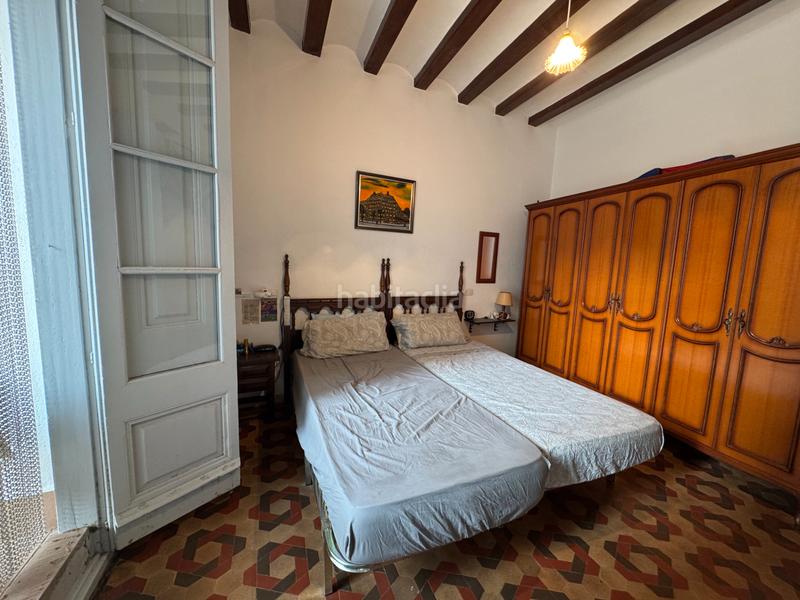 Foto 27fa0d8c-bd1a-42a9-8814-43a2fc237a4b. Pis amb xemeneia calefacció a Centre Sant Feliu de Guíxols