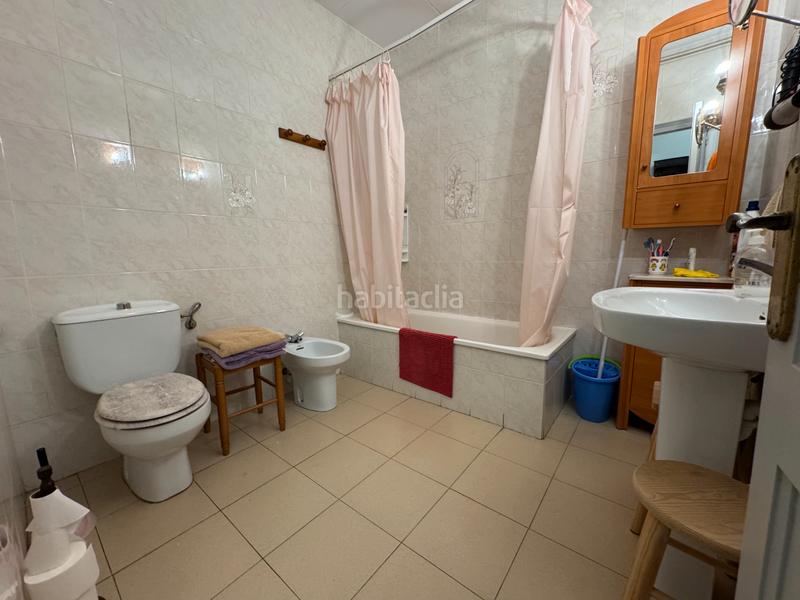 Foto 82eecae0-b9c9-4119-8eb8-2b19cb5a0961. Pis amb xemeneia calefacció a Centre Sant Feliu de Guíxols