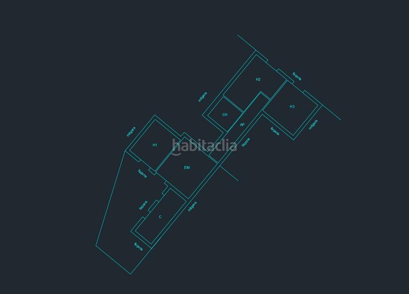 Foto edfd75a4-187a-4944-bdb2-169d15f504b4. Pis amb xemeneia calefacció a Centre Sant Feliu de Guíxols