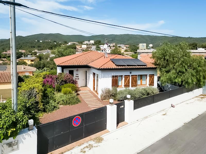 Foto 101ec749-1737-4adc-9721-b165b25acdf5. Chalet with fireplace heating parking pool in Mas Pere-Río de Oro Calonge