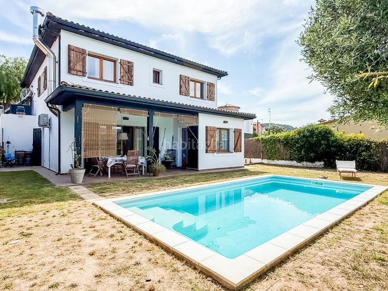 Foto 155e5989-c1cb-489e-a6ea-3996880e472e. Chalet with fireplace heating parking pool in Mas Pere-Río de Oro Calonge