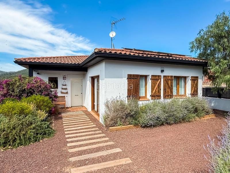 Foto 57e63736-3a25-41c4-a24a-1e4b9b0320a9. Chalet with fireplace heating parking pool in Mas Pere-Río de Oro Calonge