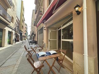 Lloguer Local Comercial  Carrer de sant pere. Traspaso de negocio con inmueble en alquiler en calle de sant pe