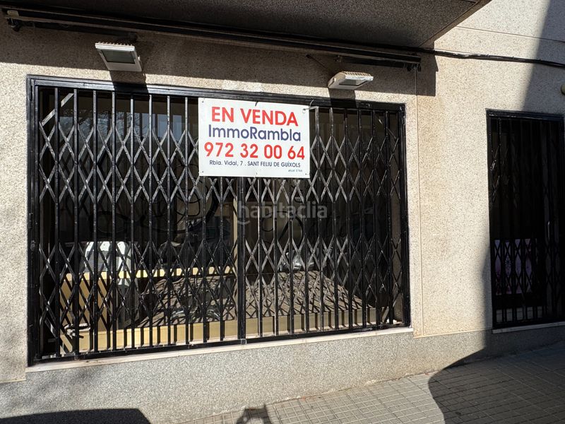 Foto aca8c84b-3ae5-4f53-a248-88f6ab1491a0. Local comercial a Eixample Sant Feliu de Guíxols