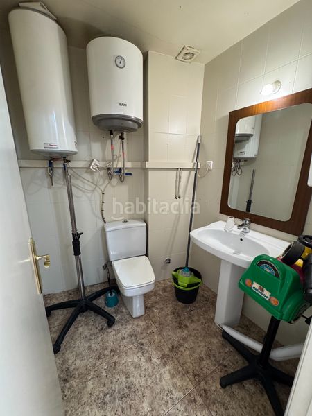 Foto f5c55b73-37f9-4c81-9f25-c6d36b7d5e8e. Local comercial a Eixample Sant Feliu de Guíxols