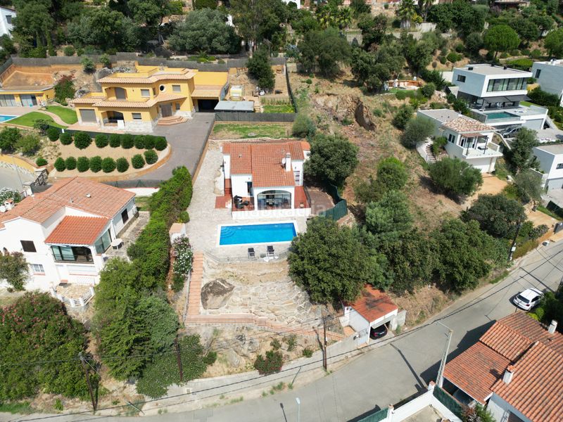 Foto a730a054-c049-4e92-8d61-e8be956c1cf7. Xalet amb calefacció aparcament piscina a Cabanyes-Mas Ambrós-Mas Pallí Calonge