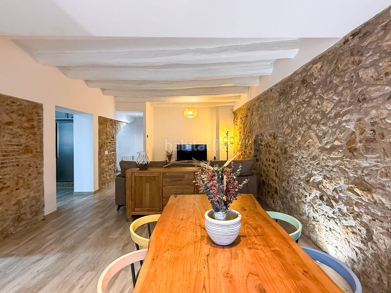 Foto 2b19a8e1-4f7a-4920-90bf-1875f9ff86f4. Casa amb xemeneia a Poble Calonge