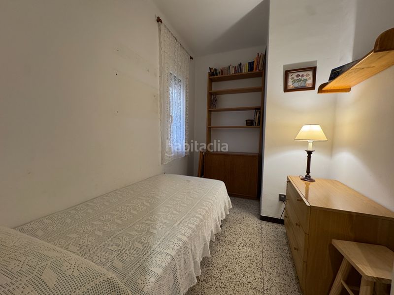 Foto abfcf368-d483-4f02-8fe5-574e54105b89. Pis amb xemeneia calefacció a Eixample Sant Feliu de Guíxols