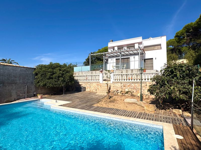 Foto 04e17c1a-a414-4217-bc6e-a429cf1ed8b6. Chalet casa / chalet independiente en venta en calle nansaire, en Sant Feliu de Guíxols