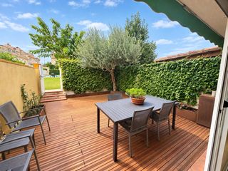 Towny house  Carrer de frederic martí carreras. Casa / chalet pareado en venta en calle de frederic martí carrer
