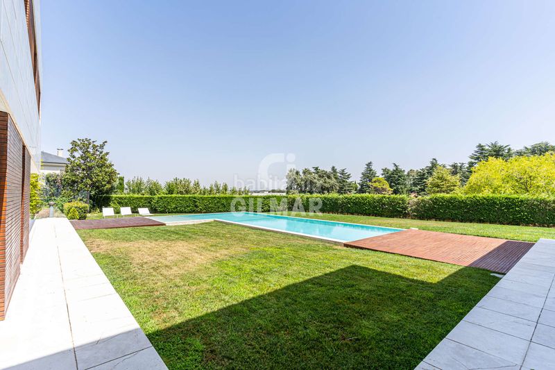 Foto 05726d41-3b85-4d93-af96-4fcc2038e923. Xalet amb calefacció aparcament piscina a La Florida - El Plantío Madrid