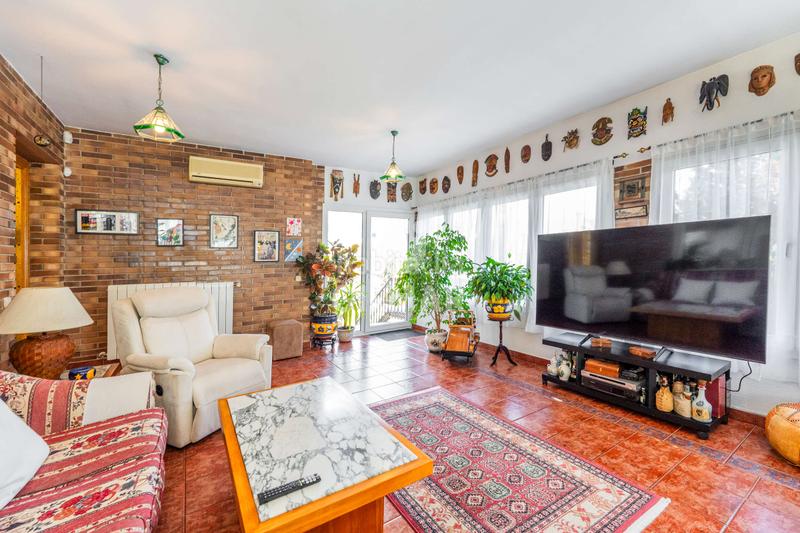 Foto e34d42ec-a6a6-47aa-ae1e-05bf47bed54e. Chalet mit heizung parking pool in Pueblo Pozuelo de Alarcón
