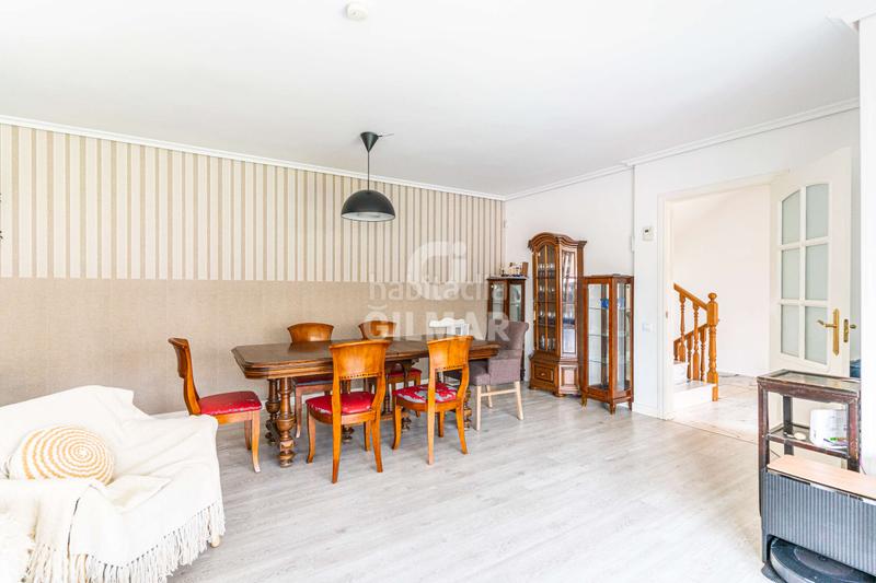 Foto 254fe146-4187-4562-9be0-88006c765abd. Reihenhaus mit heizung parking pool in Somosaguas Pozuelo de Alarcón