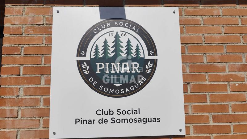 Foto 7cd84ab8-322d-4354-9452-03c4be2b833a. Reihenhaus mit heizung parking pool in Somosaguas Pozuelo de Alarcón