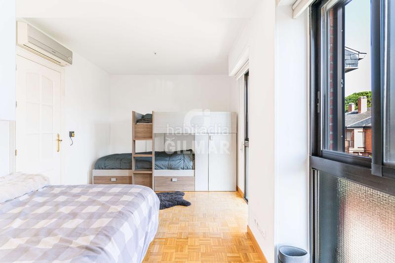 Foto 9478adc8-3c76-4e28-bbdb-4a6de553f287. Reihenhaus mit heizung parking pool in Somosaguas Pozuelo de Alarcón