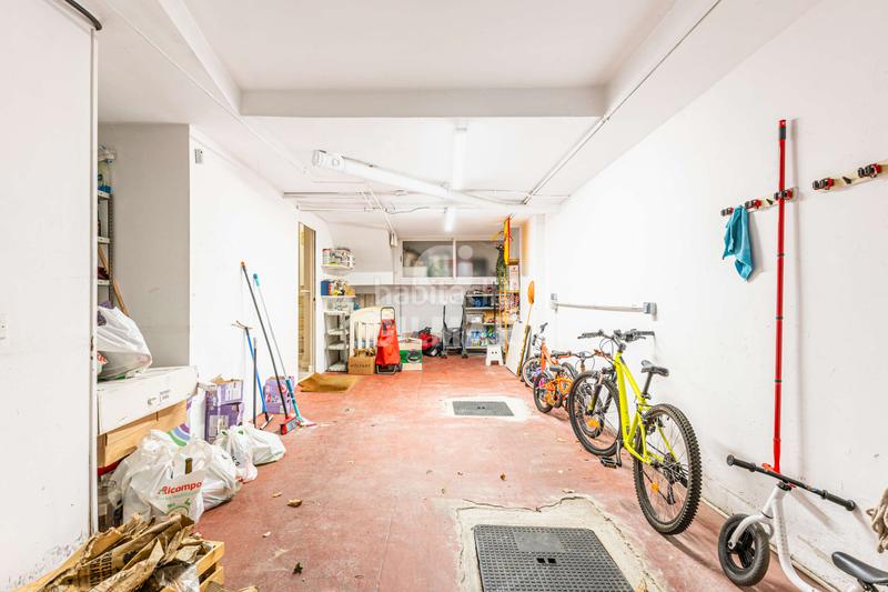 Foto a9bee16c-2302-4c15-afee-24300c5df0f0. Reihenhaus mit heizung parking pool in Somosaguas Pozuelo de Alarcón