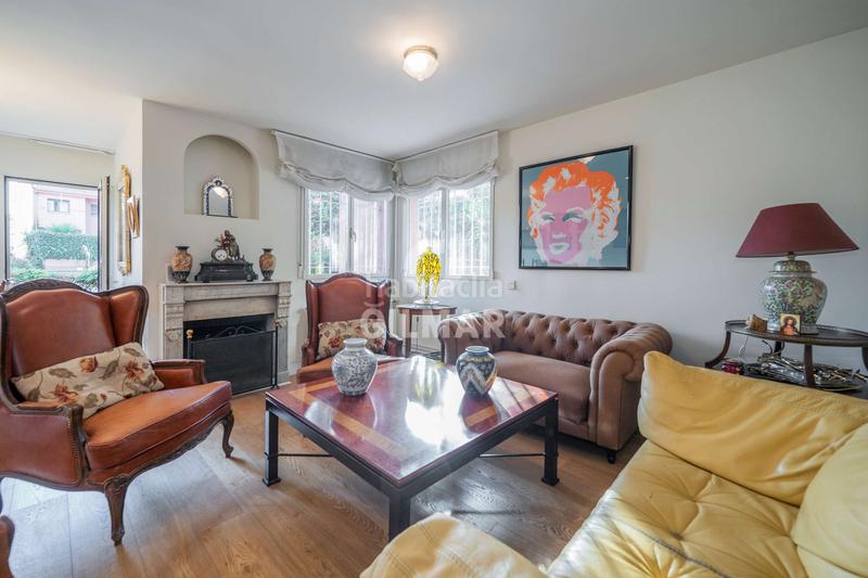 Foto 3f167a09-65e2-4c2f-bc15-329ee26c13d3. Casa adossada amb calefacció aparcament piscina a Pozuelo de Alarcón