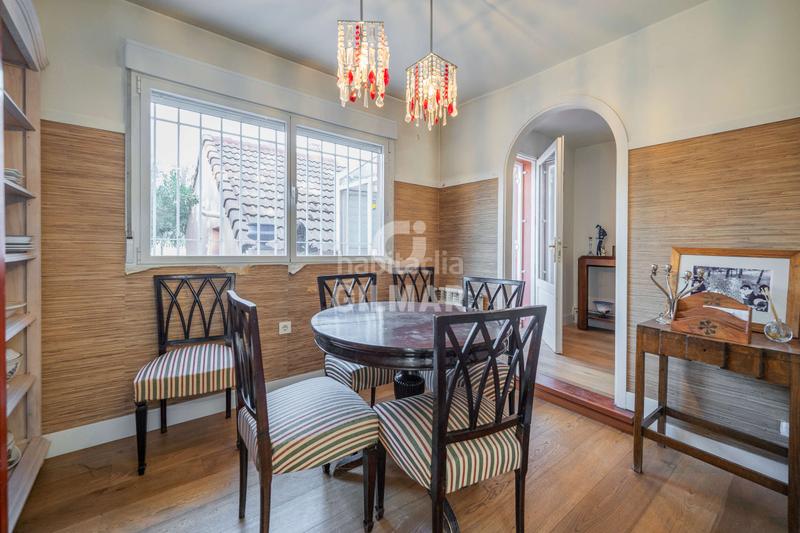 Foto 8ee93354-07c4-4737-b2bc-19a81a6c3549. Casa adossada amb calefacció aparcament piscina a Pozuelo de Alarcón