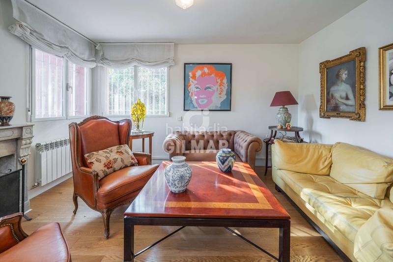 Foto c386025a-6ff0-4e30-8a92-b9888b4f70ab. Casa adossada amb calefacció aparcament piscina a Pozuelo de Alarcón