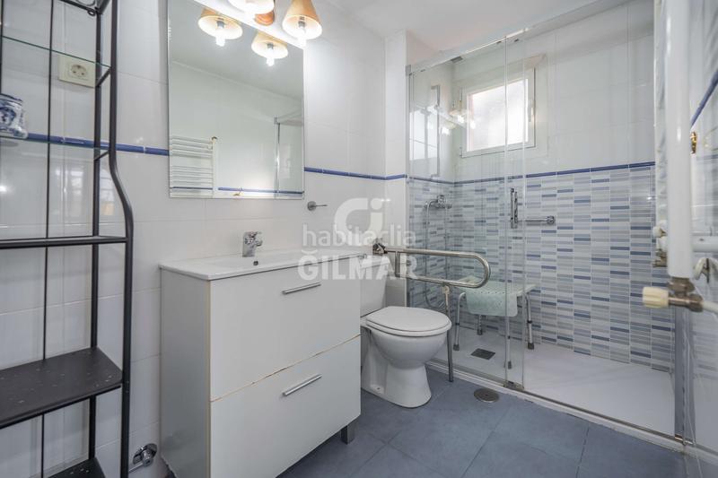 Foto d6698a6c-6b20-4dd6-8998-e7de09aaa586. Casa adossada amb calefacció aparcament piscina a Pozuelo de Alarcón