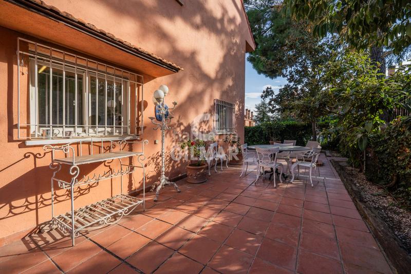 Foto efc02016-cf9e-499d-ac1e-8e28ce542926. Casa adossada amb calefacció aparcament piscina a Pozuelo de Alarcón