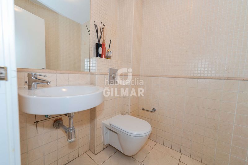 Casa adosada en una de las zonas residenciales más demandadas de Aravaca, el barrial, se vende este chalet adosado de líneas modernas y una lum en Madrid - Imagen 10