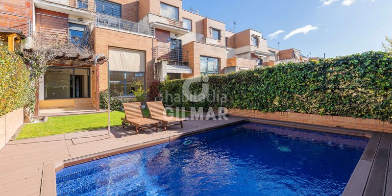 Casa adosada en una de las zonas residenciales más demandadas de Aravaca, el barrial, se vende este chalet adosado de líneas modernas y una lum en Madrid - Imagen 28