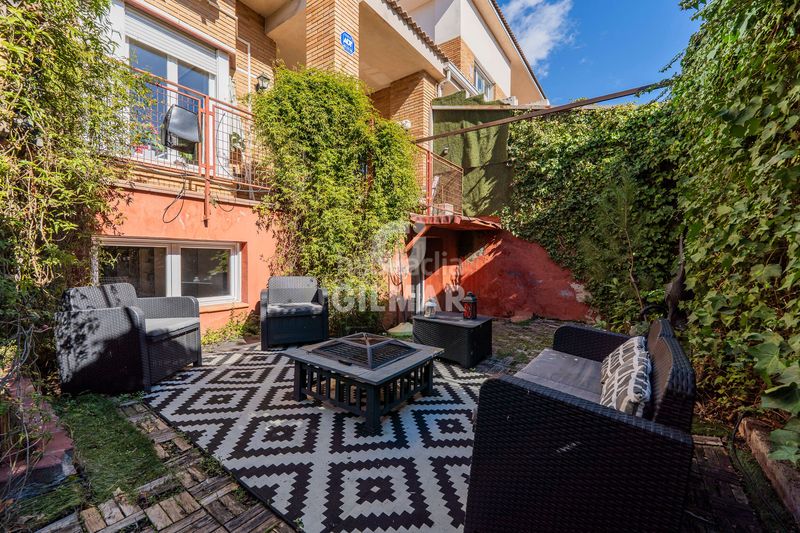 Casa pareada ubicado en la prestigiosa zona de Aravaca, junto a la colonia diplomáticos, este exclusivo chalet pareado de 350 m construidos se en Madrid - Imagen 8