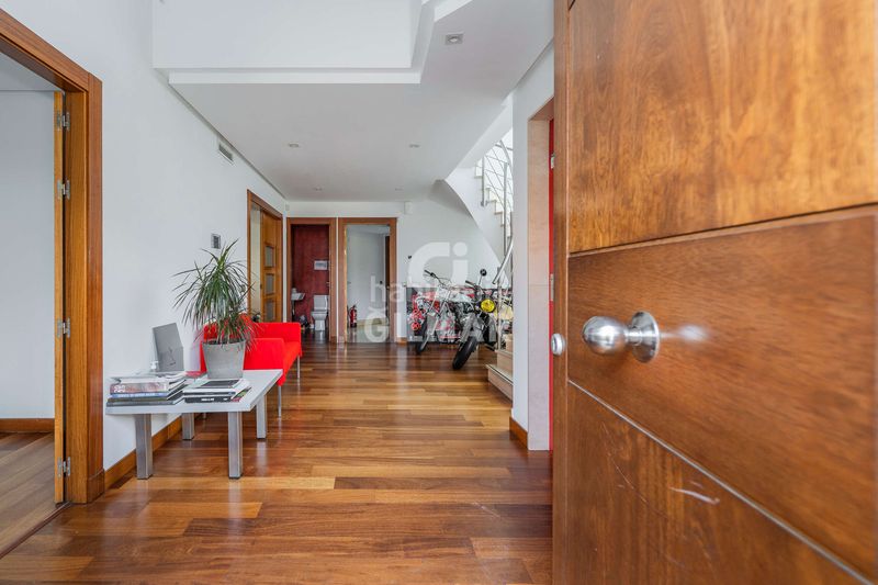 Chalet descubre una joya arquitectónica en la exclusiva urbanización la florida, ubicada en el prestigioso distrito de moncloaaravaca, ma en Madrid - Imagen 12