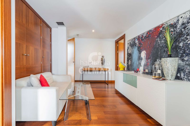 Chalet descubre una joya arquitectónica en la exclusiva urbanización la florida, ubicada en el prestigioso distrito de moncloaaravaca, ma en Madrid - Imagen 21
