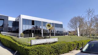 Oficina a Norte. Ubicada en el prestigioso municipio de pozuelo de alarcón, en la