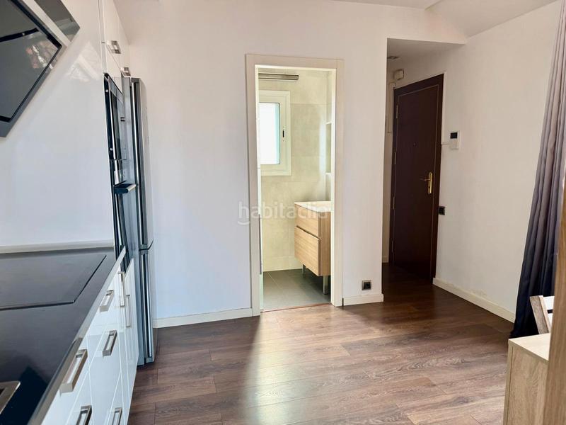 Foto 03f1f294-34c2-415c-b92a-831b0c0d21a8. Àtic a Sants Barcelona