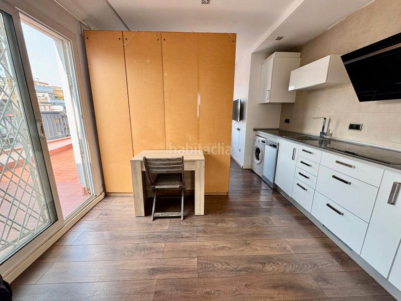 Foto 27116f5a-241c-4b3e-9964-24e62c91813f. Àtic a Sants Barcelona