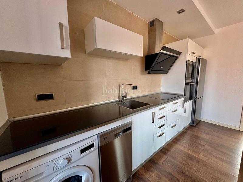 Foto 578c21e4-0eeb-4aa2-8e15-277b0aa0c5dd. Àtic a Sants Barcelona