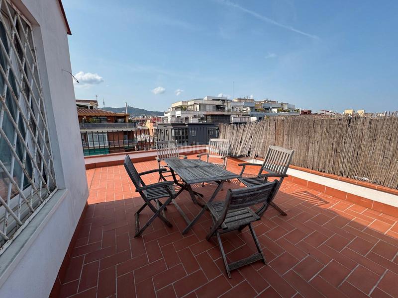 Foto bd7187aa-3ef9-4cd2-91c9-25c07a3e1f85. Àtic a Sants Barcelona