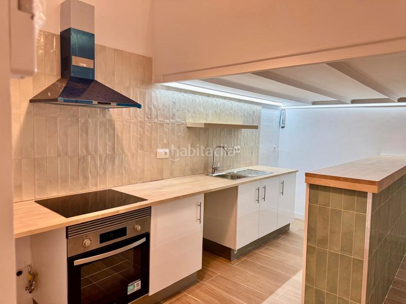 Foto 943e28f1-8dc9-4ebd-a609-e1315ba1f05b. Piano terra con riscaldamento in La Marina del Port Barcelona