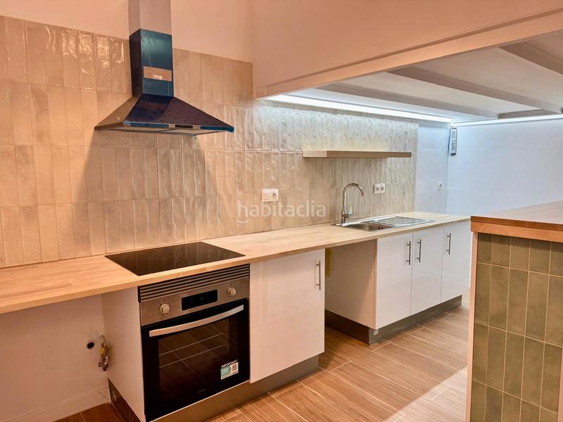 Foto e448929d-883f-477b-b00d-65d006a62b04. Piano terra con riscaldamento in La Marina del Port Barcelona