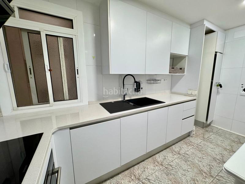 Foto dea7ca9c-7af2-452d-9a80-474330307bb7. Appartamento in La Marina del Port Barcelona