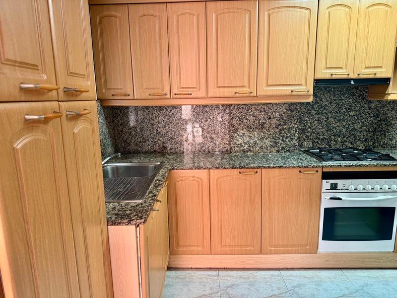 Foto 1cf98b39-5b48-4924-adaa-49290a4e3ba3. Flat with heating in La Marina del Port Barcelona